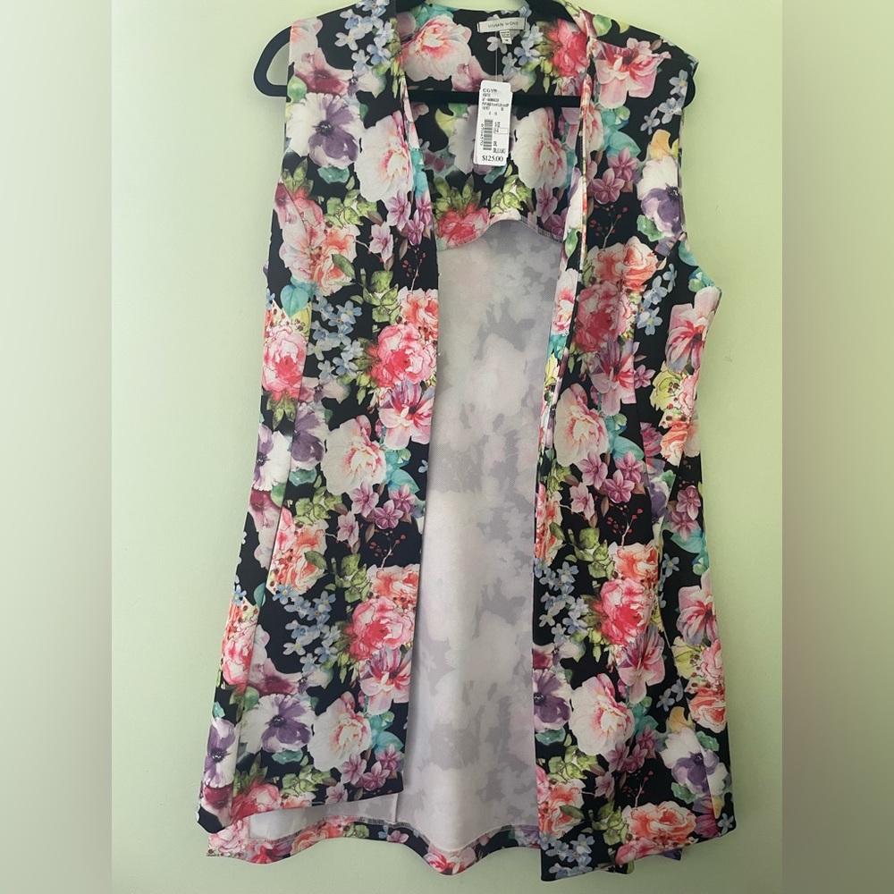 NWT Womens Vivian Wong Floral Vest Size 14